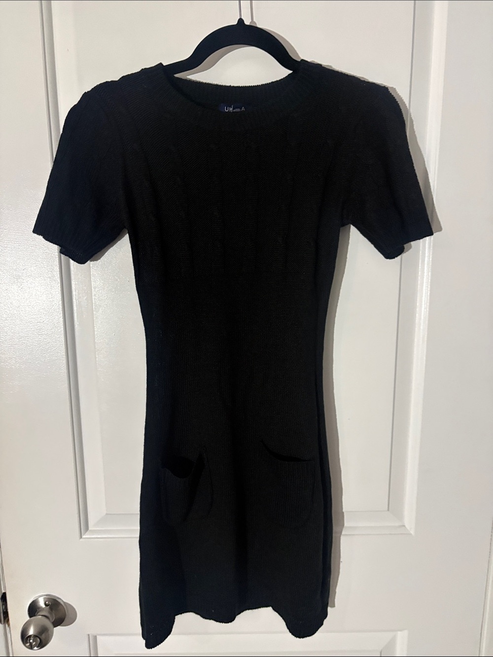 UK2LA Black Short-Sleeve Knit Mini Dress
